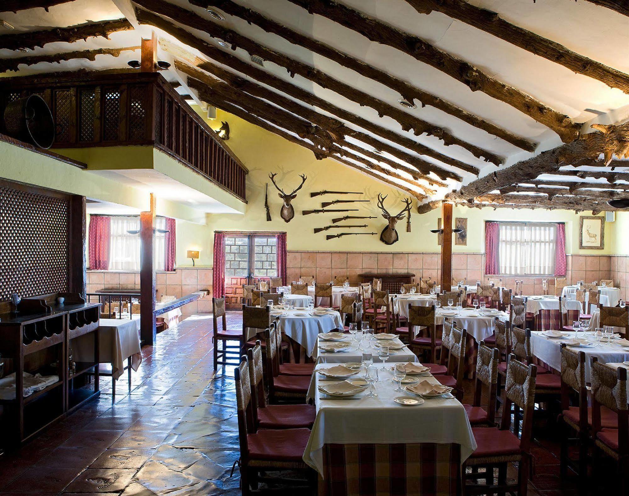 Hotel La Perdiz La Carolina Restaurant photo
